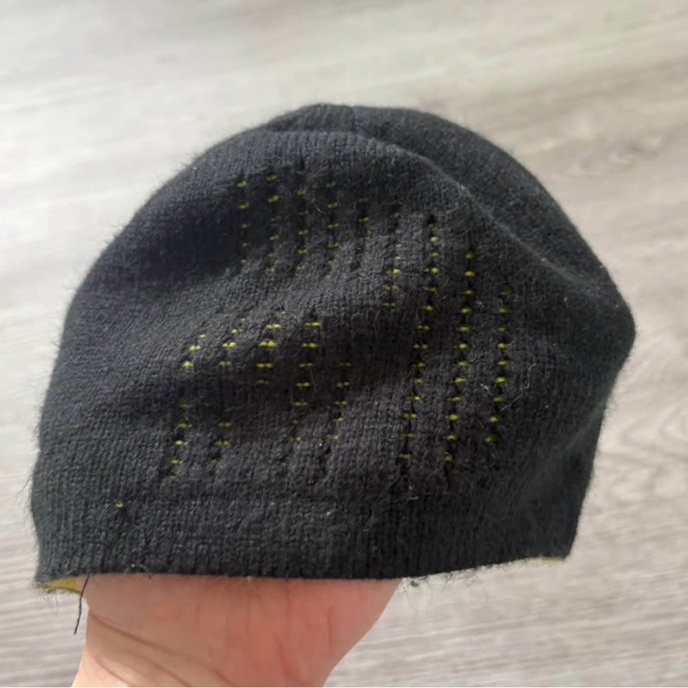 Black and Green Knit reversible North Face Beanie size small